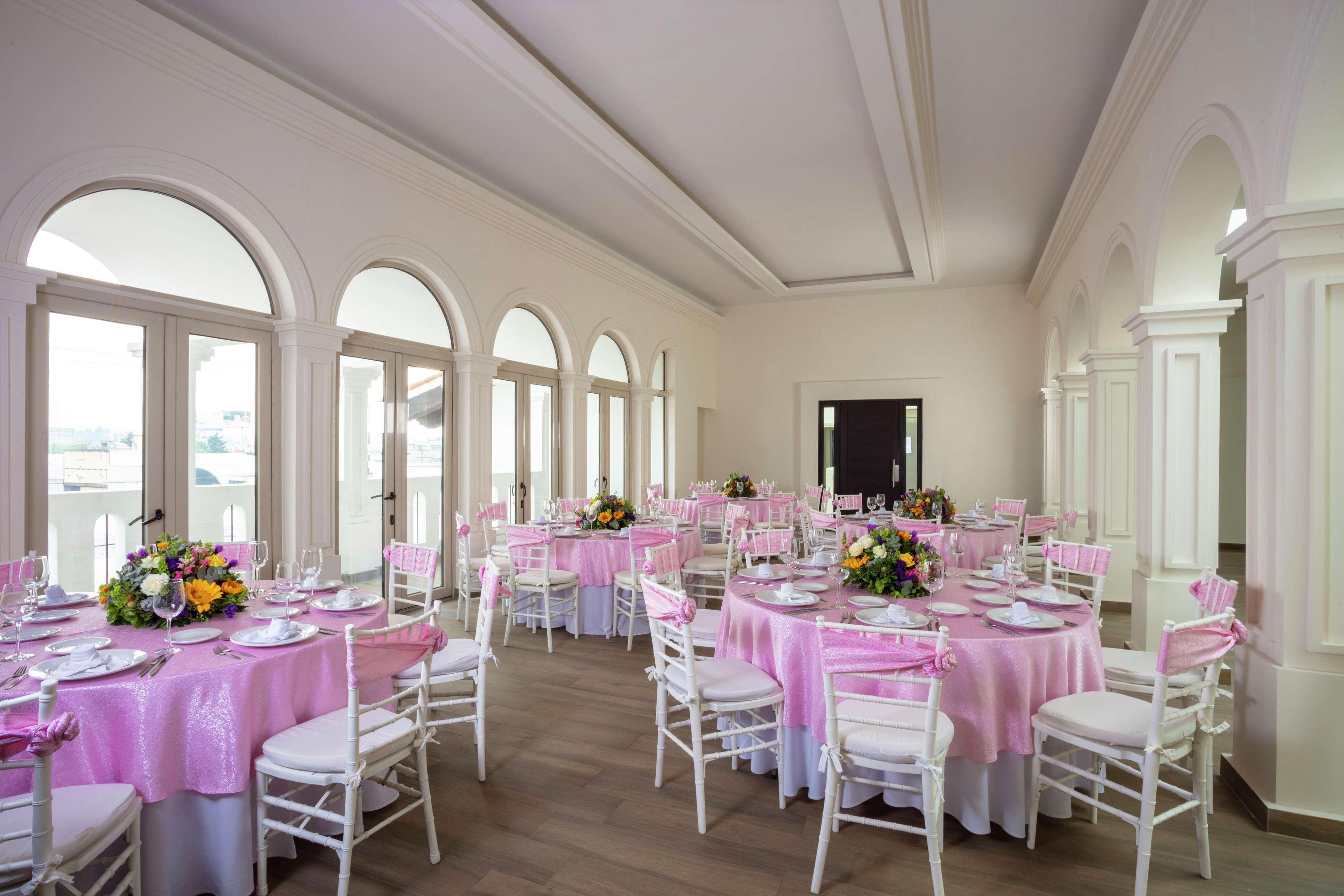 Hotel Doubletree By Hilton Toluca Exteriér fotografie