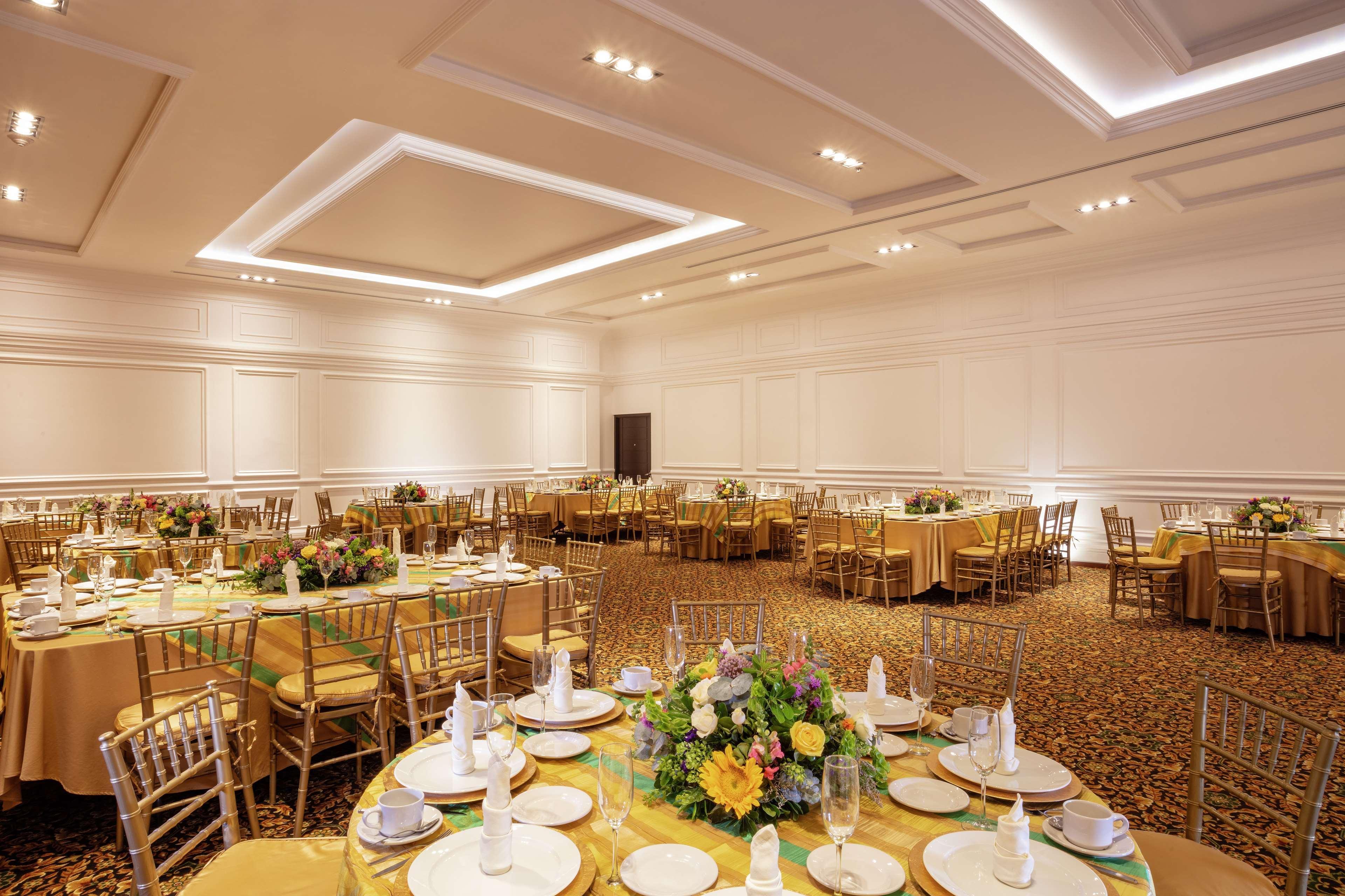 Hotel Doubletree By Hilton Toluca Exteriér fotografie