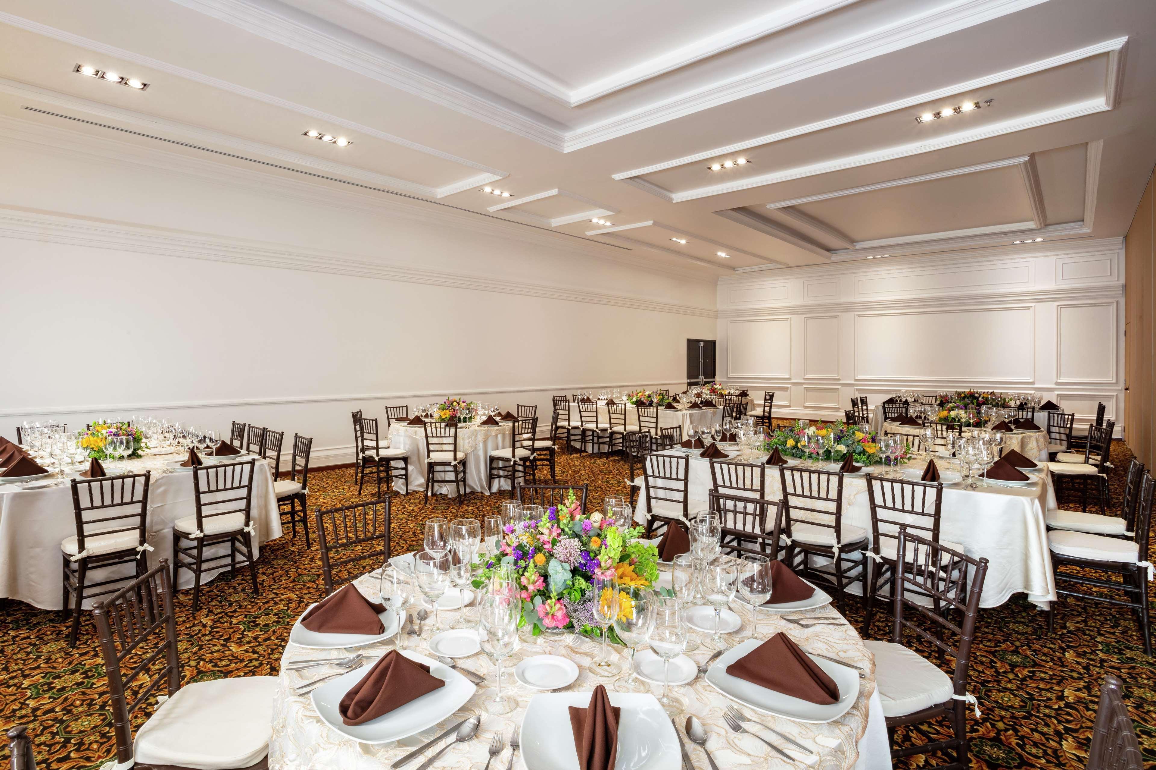 Hotel Doubletree By Hilton Toluca Exteriér fotografie