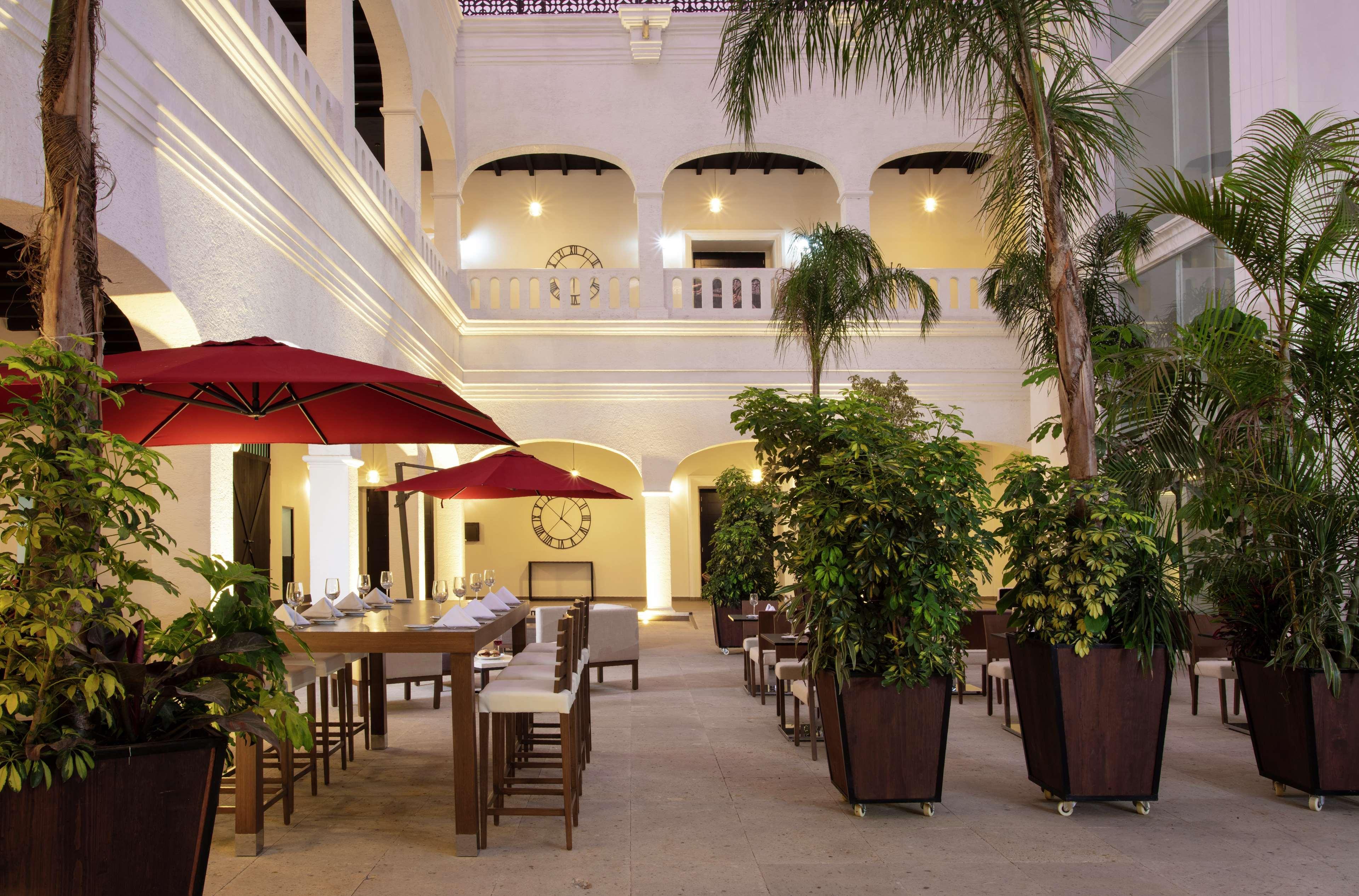 Hotel Doubletree By Hilton Toluca Exteriér fotografie