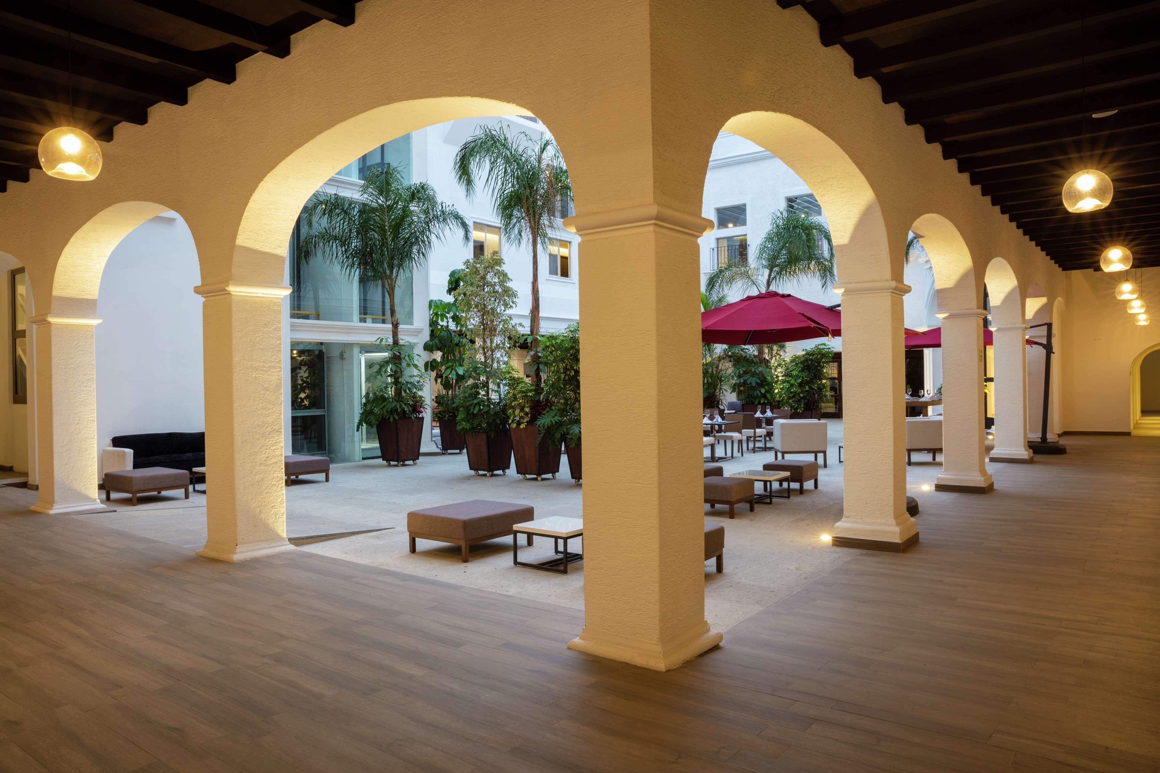 Hotel Doubletree By Hilton Toluca Exteriér fotografie