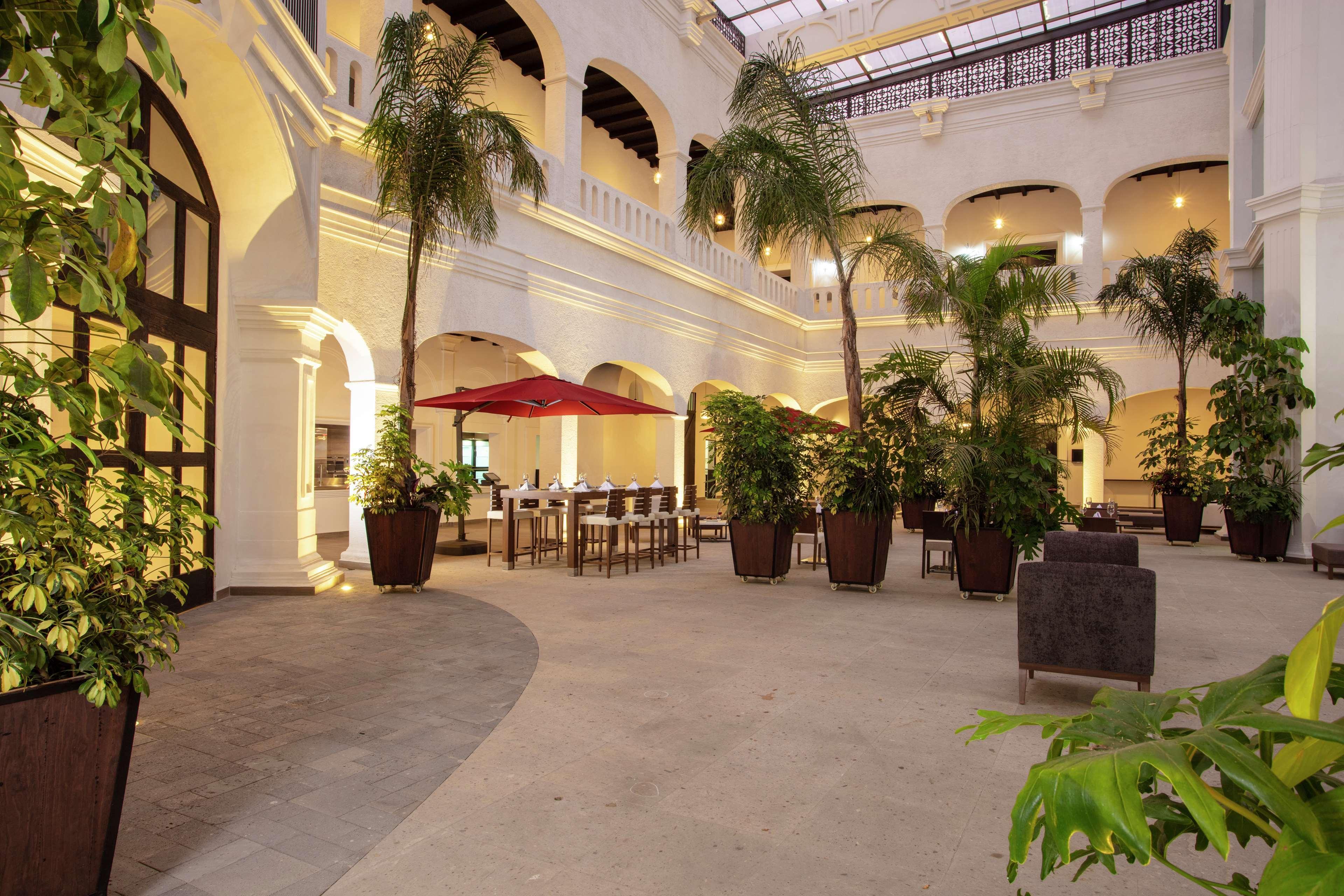 Hotel Doubletree By Hilton Toluca Exteriér fotografie