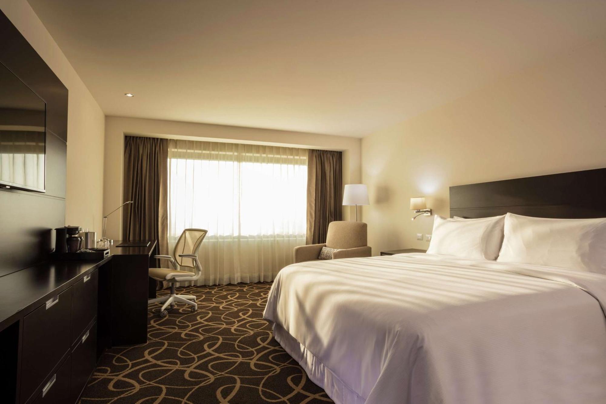 Hotel Doubletree By Hilton Toluca Exteriér fotografie