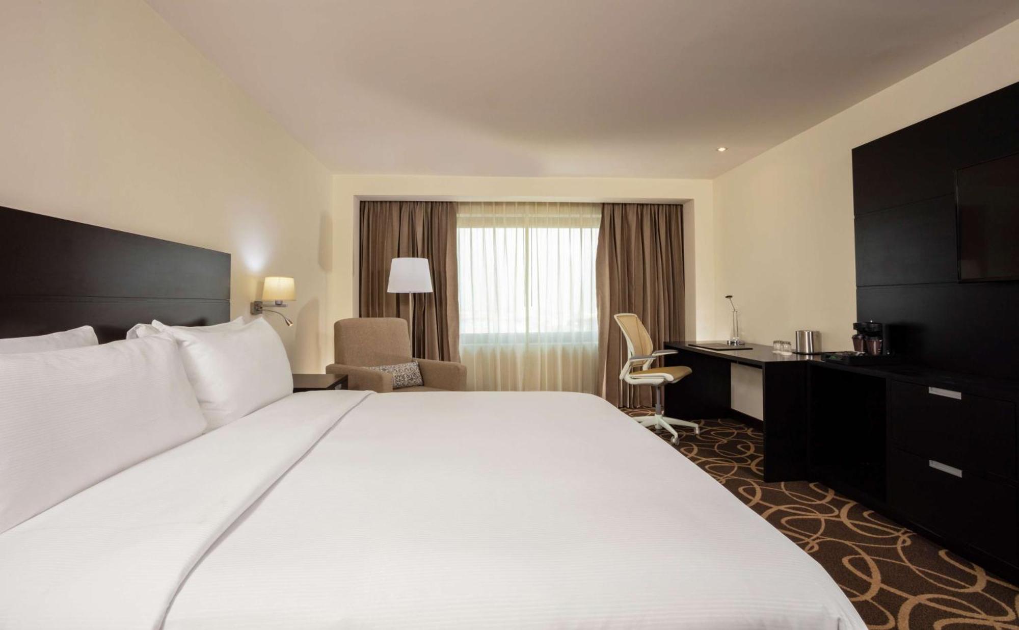 Hotel Doubletree By Hilton Toluca Exteriér fotografie