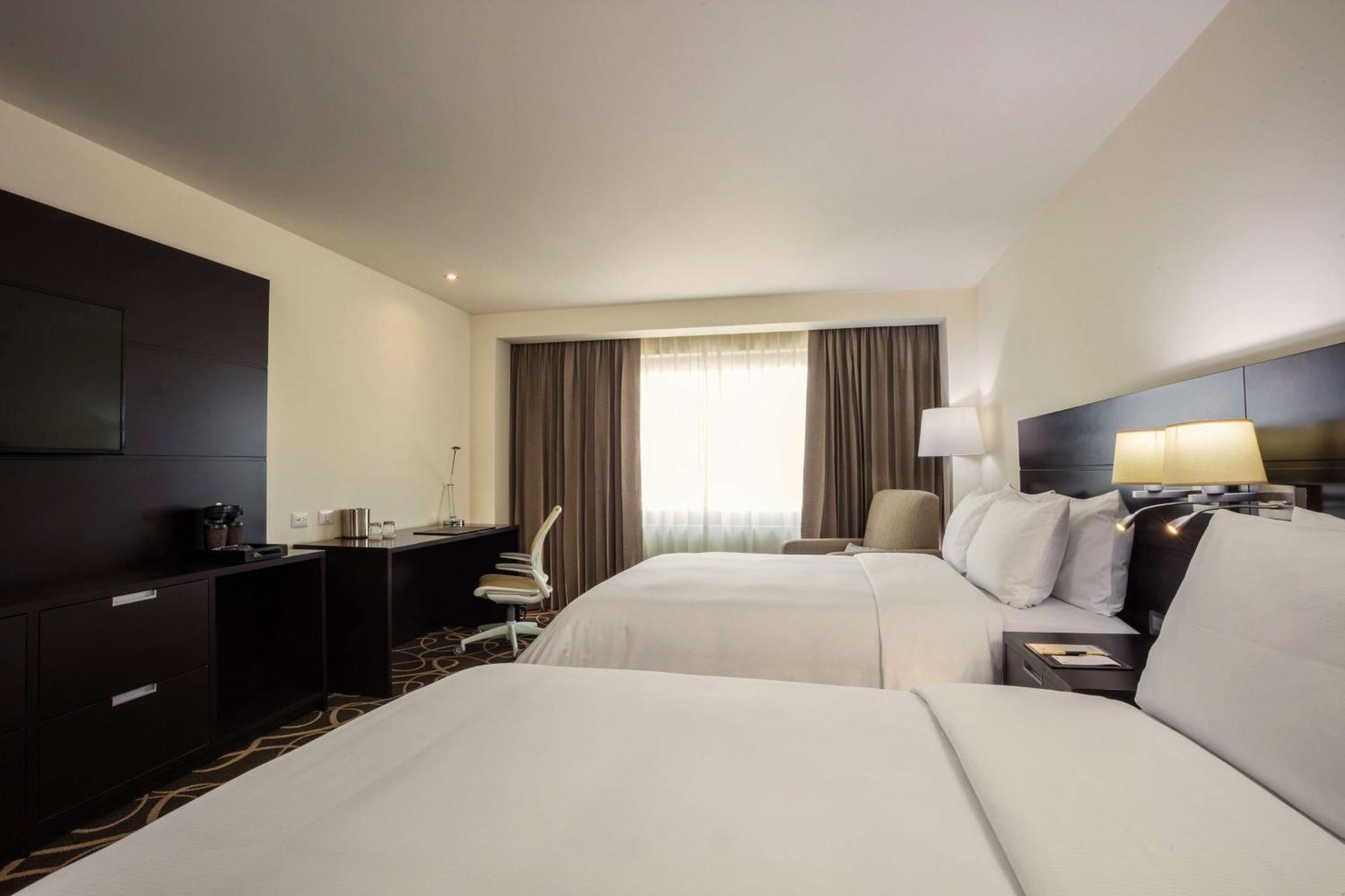Hotel Doubletree By Hilton Toluca Exteriér fotografie