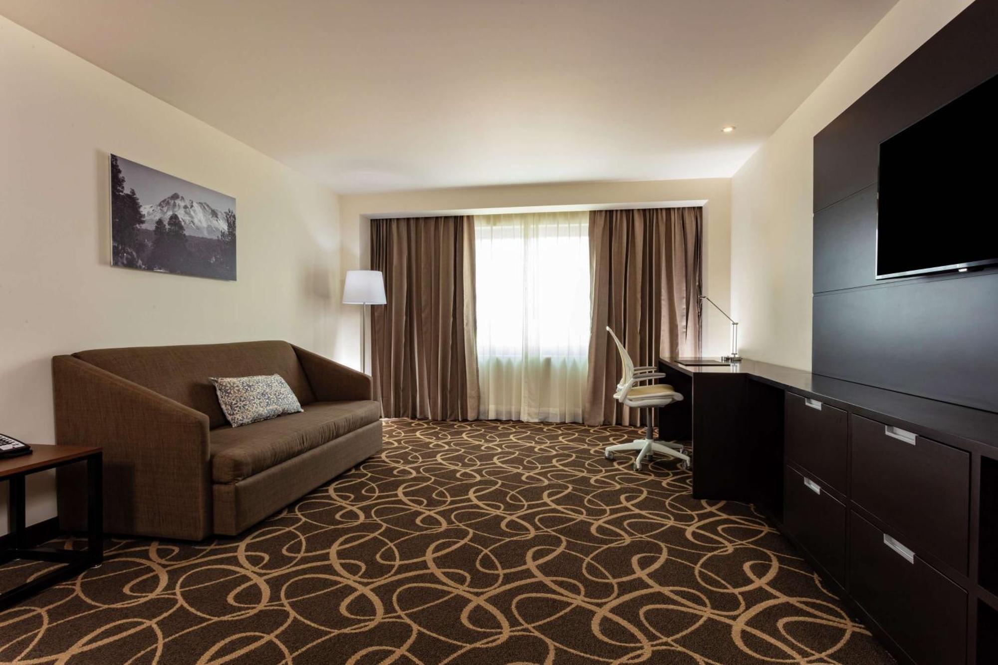 Hotel Doubletree By Hilton Toluca Exteriér fotografie